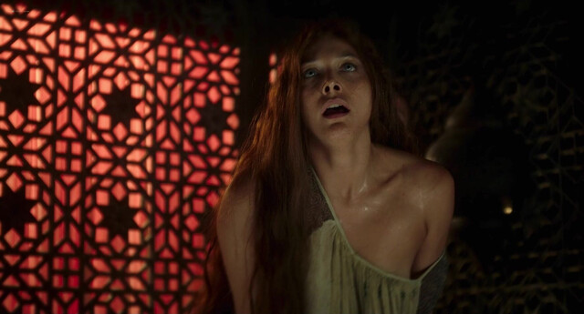 Anya Chalotra sexy, Freya Allan sexy, Christelle Elwin sexy, etc - The Witcher s04 (2025)