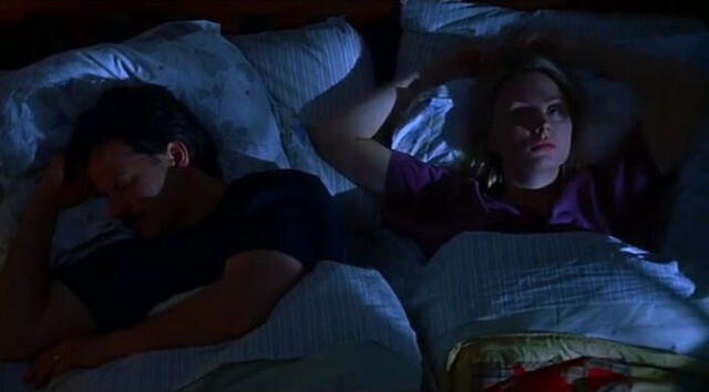 Hope Davis sexy, Robin Tunney sexy - The Secret Lives of Dentists (2002)