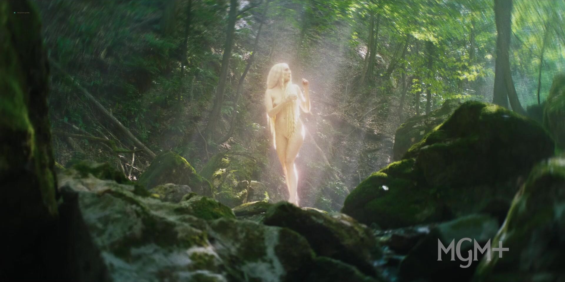 Lydia Peckham nude, Jelena Gavrilovic nude - Robin Hood s01e01-02 (2025)