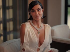 Osmirlar uchun porno onlayn Ruslar qiz bolani orgazmga olib kelishadi