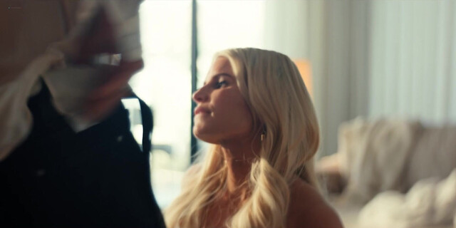 Kim Kardashian sexy, Jessica Simpson sexy, Niecy Nash sexy, Teyana Taylor sexy - All's Fair s01e01-03 (2025)