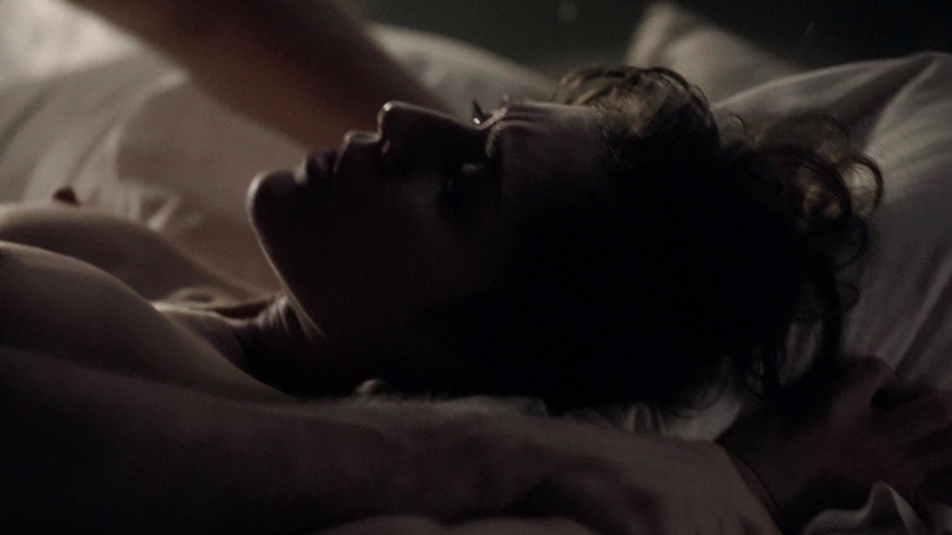 Lizzy Caplan nude, Allison Janney nude - Masters of Sex s02e01 (2014)