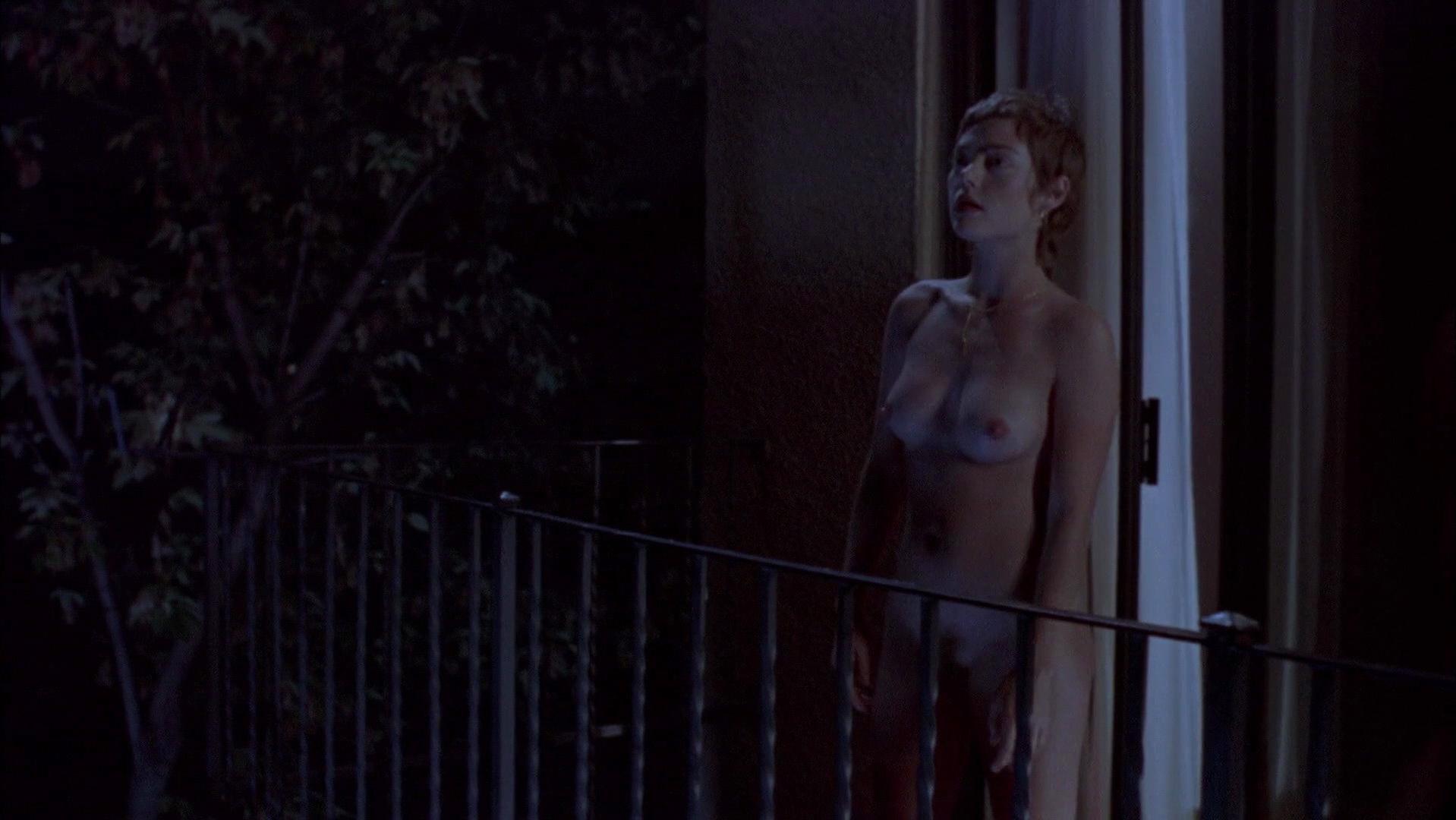 Kelly rutherford topless