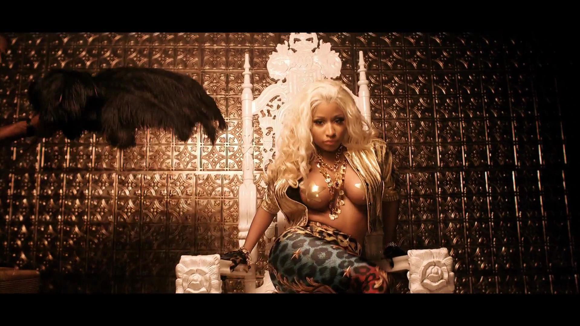 Nicki Minaj sexy - Freaks (2013)