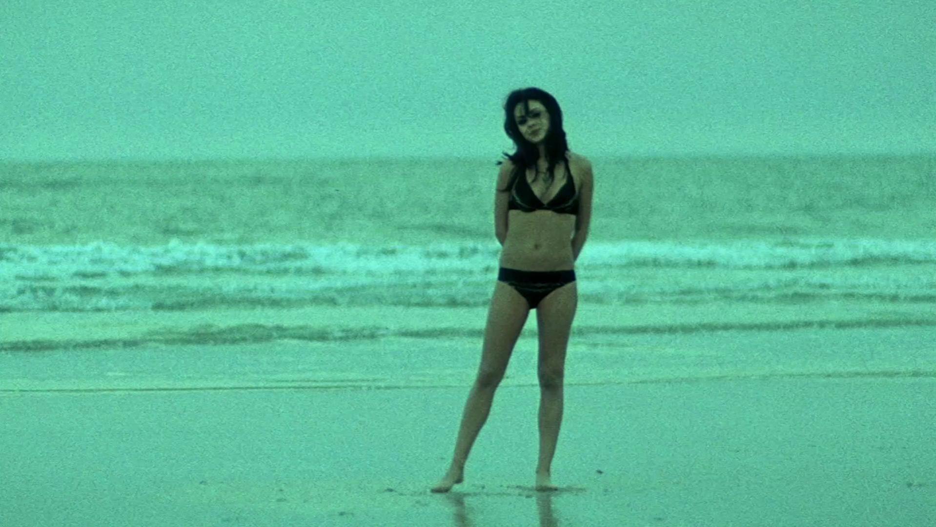 Mila Kunis sexy - Moving McAllister (2007)