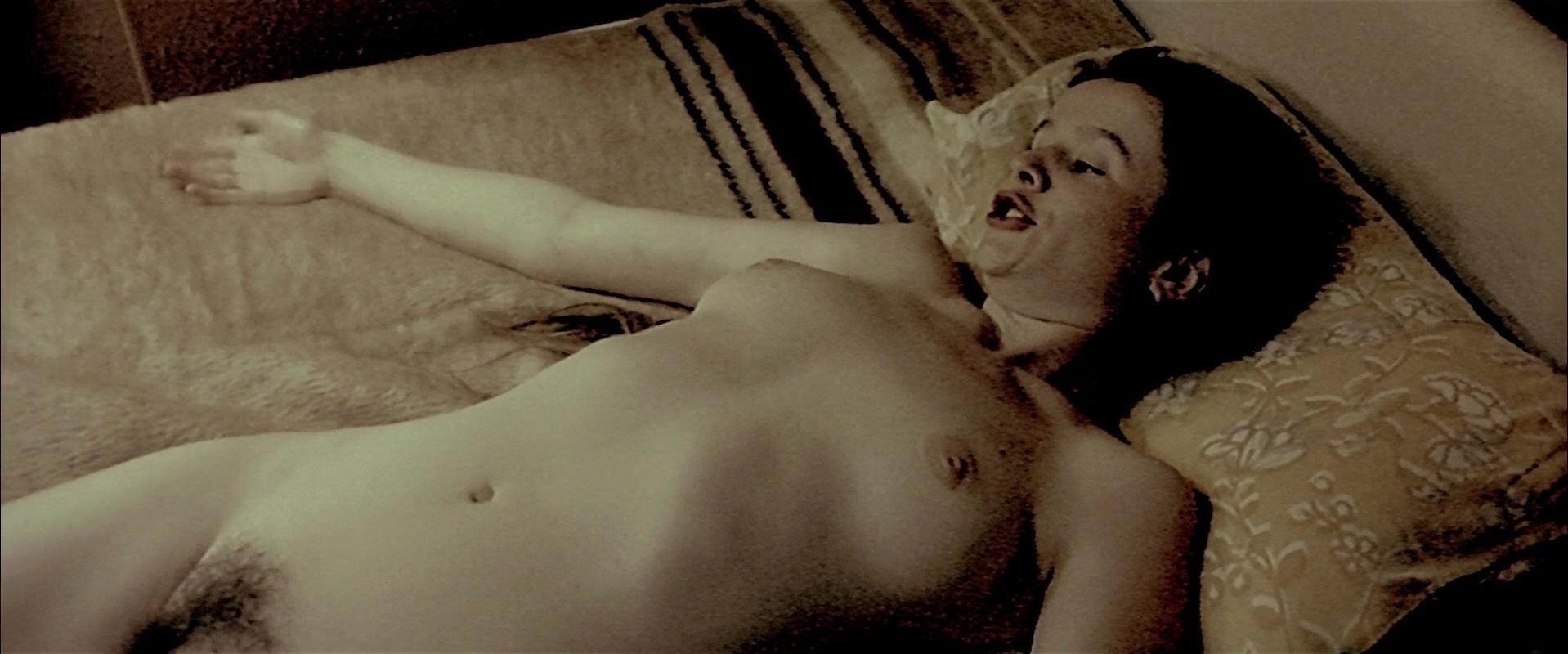 Emily Watson Nude Pics