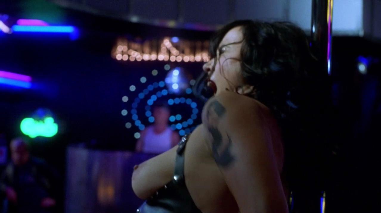 Jennifer Tilly nude - Dancing at the Blue Iguana (2000)