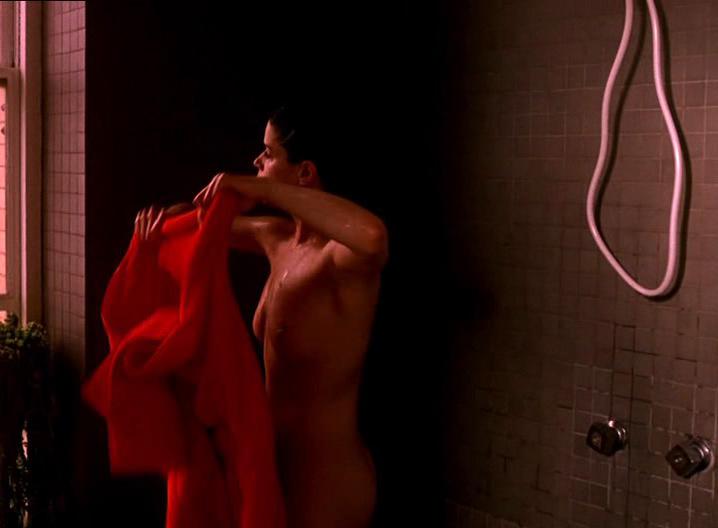 Nude neve pics campbell Neve Campbell