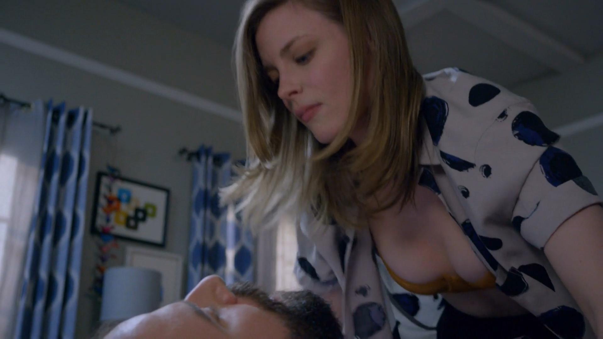 Gillian jacobs in love sex scene