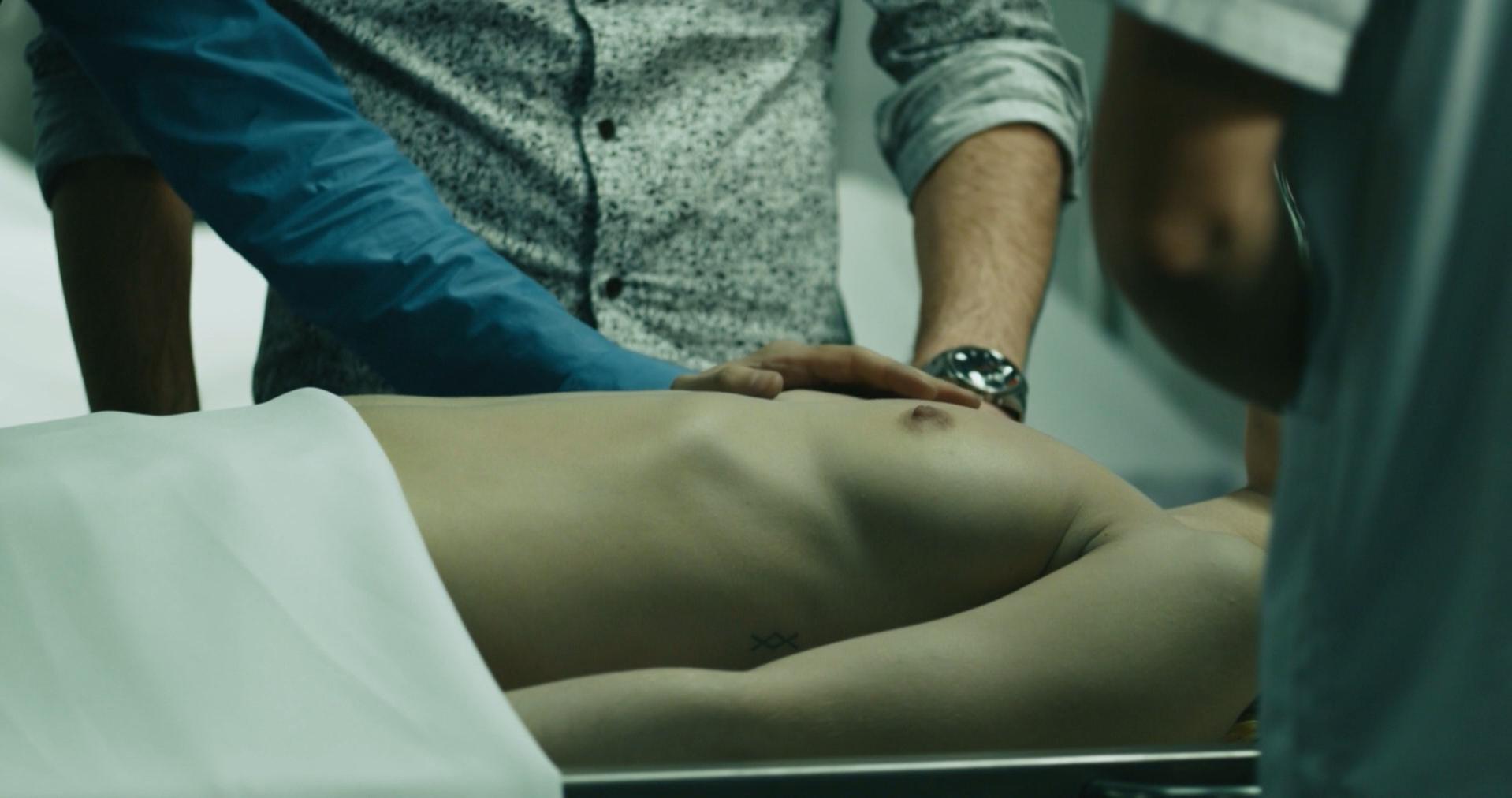 Alba Ribas nude - El cadaver de Anna Fritz (2015)