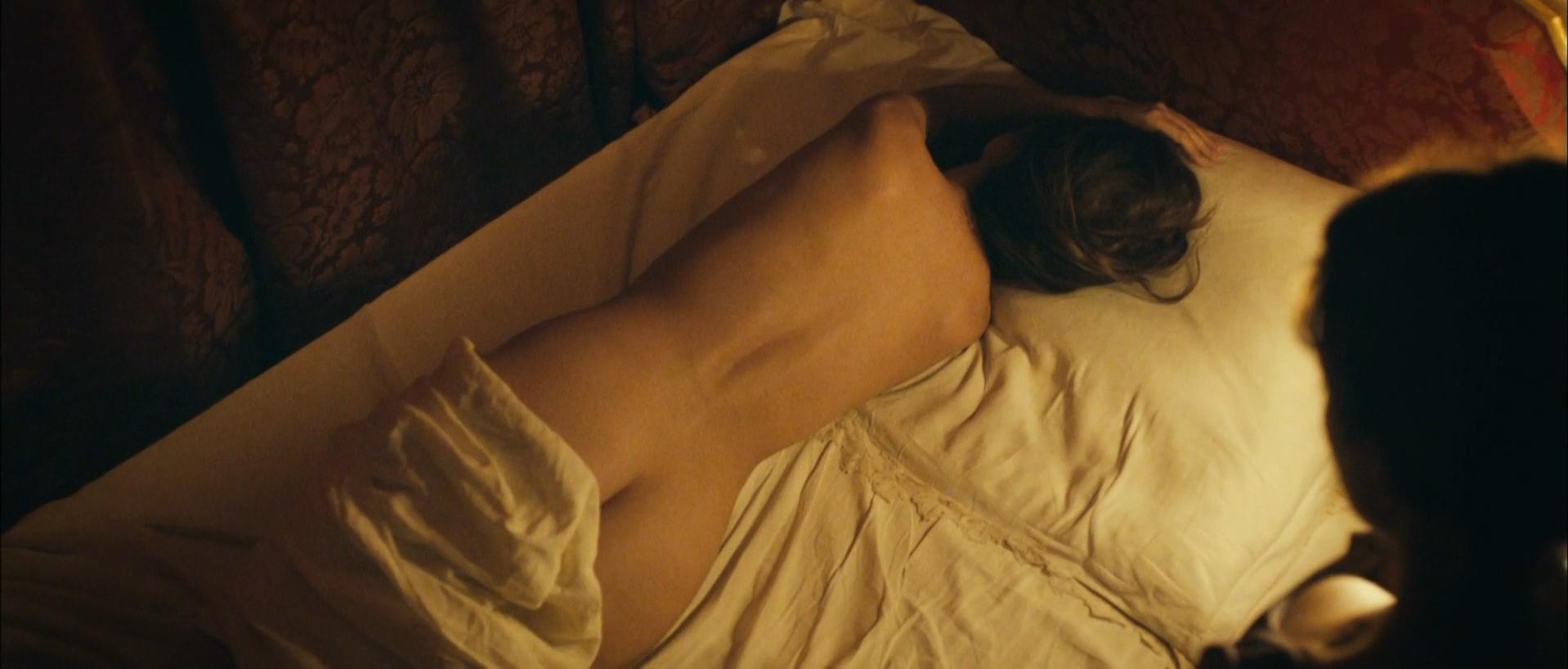 Nude Video Celebs Virginie Ledoyen Nude Lea Seydoux Nude Farewell My Queen 2012