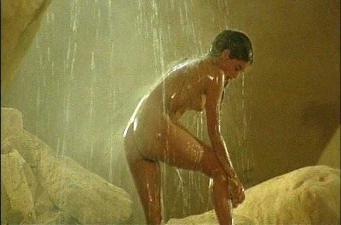 Has phoebe cates ever been nude