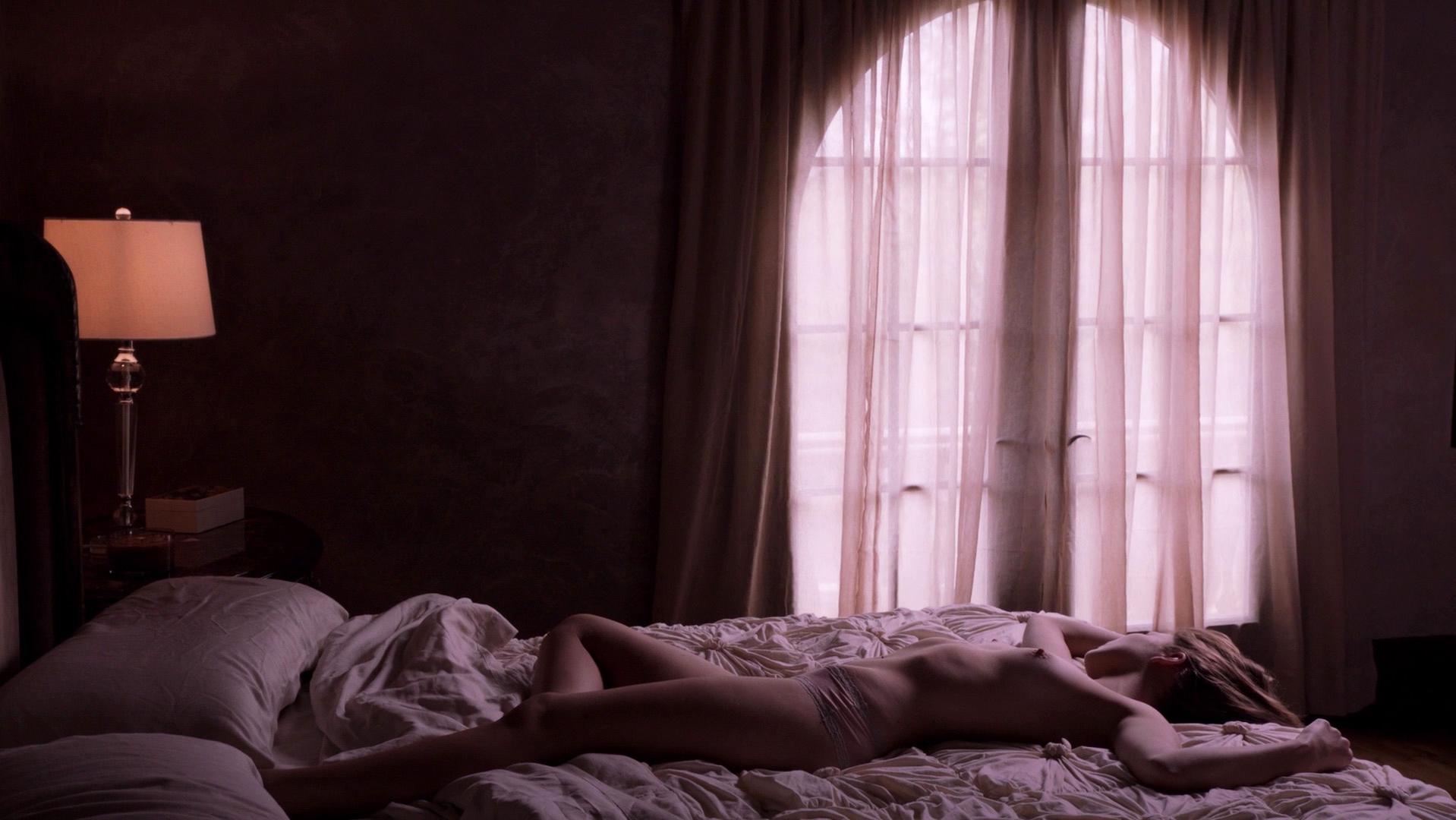Lili Simmons nude - Banshee s02e02 (2014)