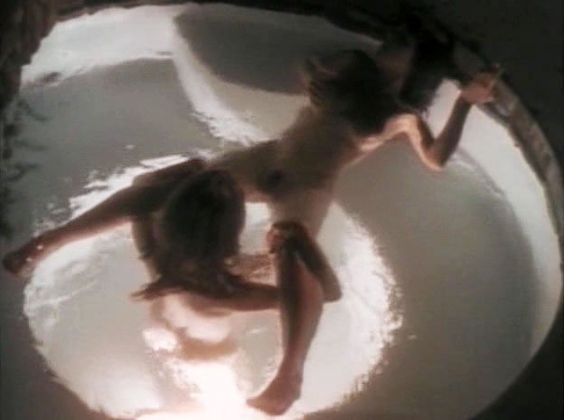 Nude Video Celebs Lorissa Mccomas Nude When Passions Collide 1998