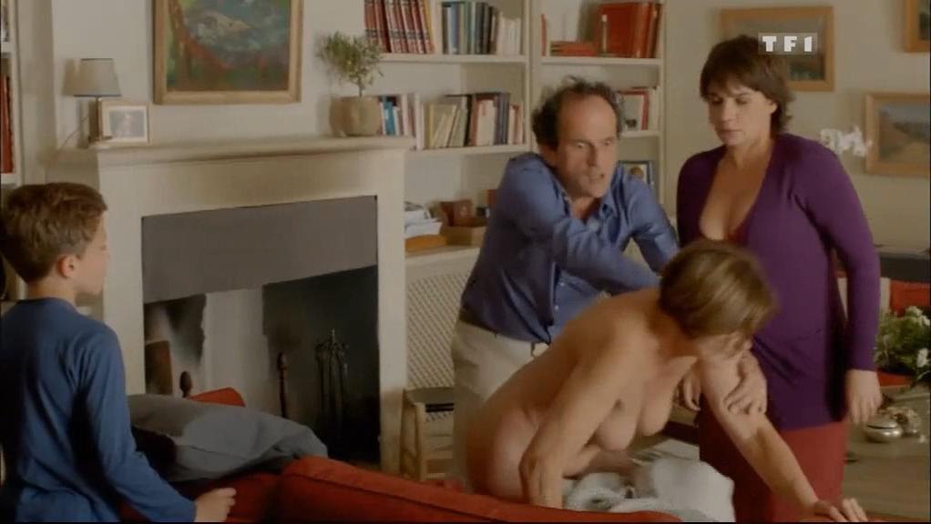 Marie Pape nude, Maeva Pasquali nude, Macha Meril nude, Christine Citti nude - A dix minutes des naturistes (2012)