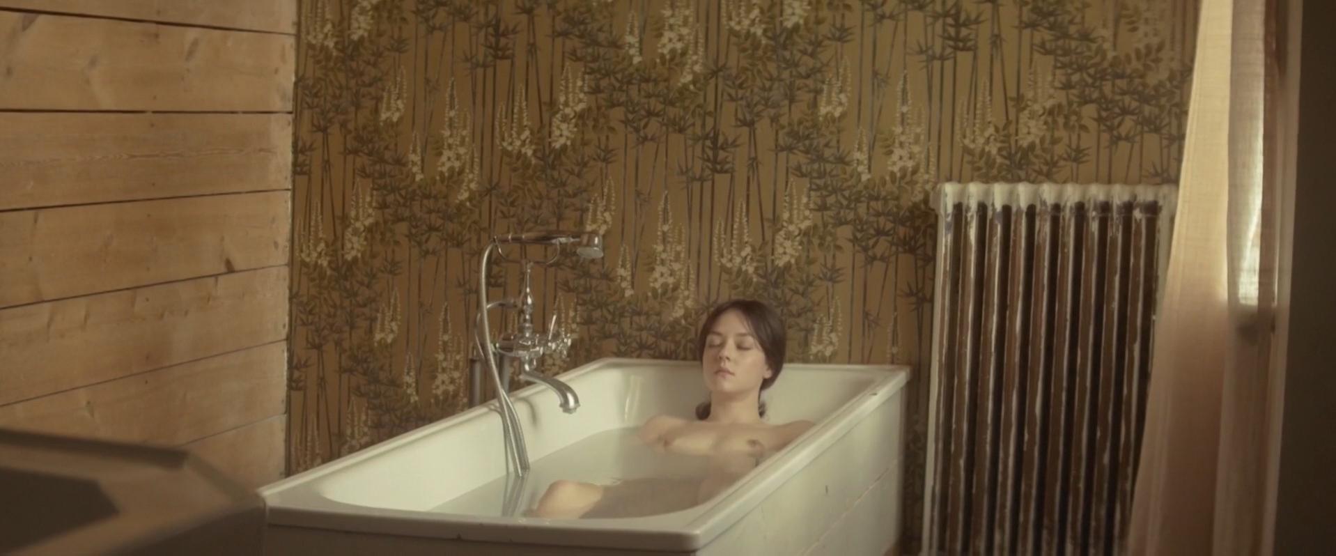 Nude Video Celebs Marta Gastini Nude Autumn Lights 2016