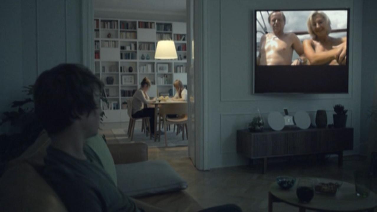 Vanda Hybnerova nude - Rodinny film (2015)