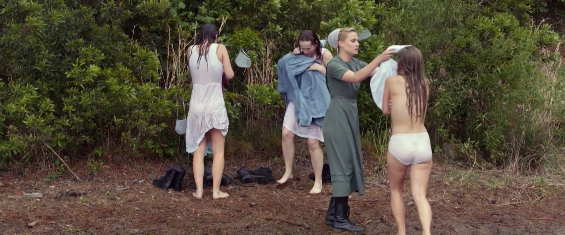 Alycia Debnam-Carey sexy, Adelaide Kane sexy, Katie Garfield sexy - The Devil’s Hand (2014)