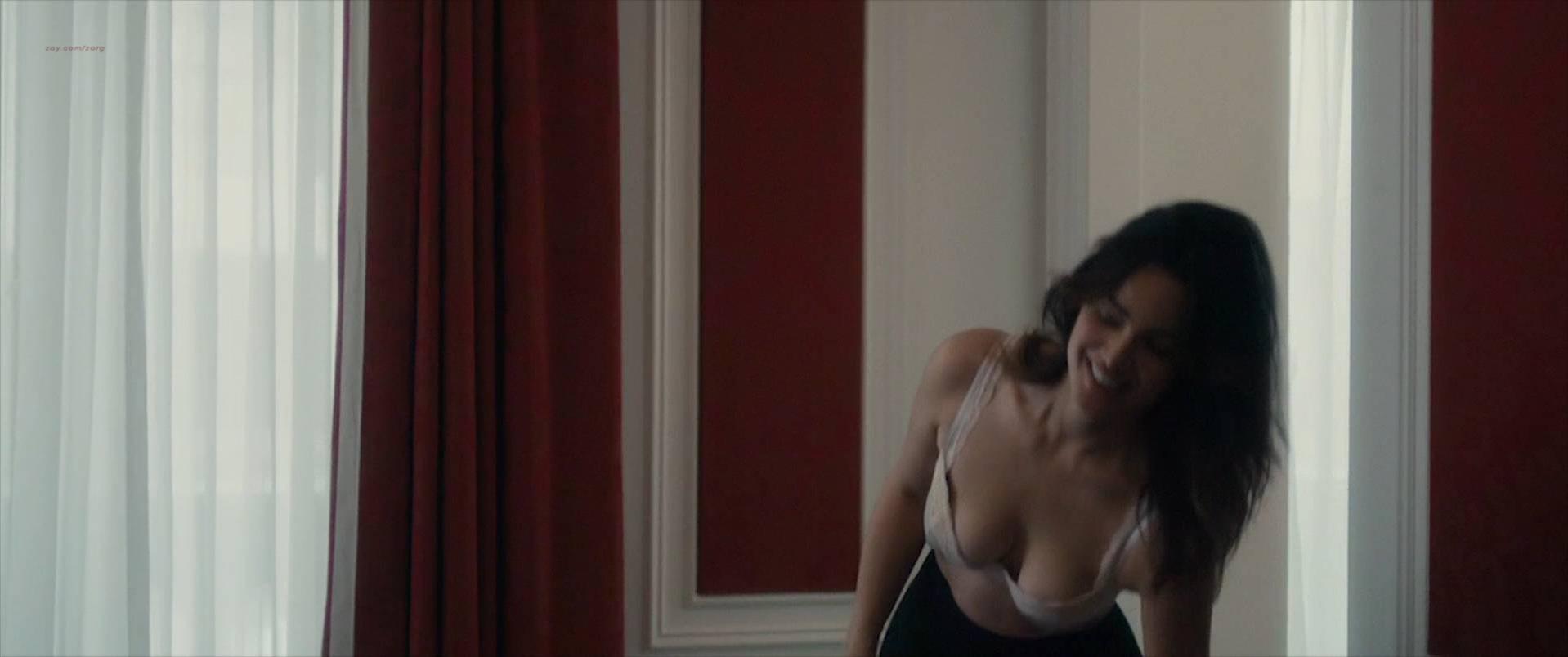 Nude Video Celebs Berenice Marlohe Sexy 5 To 7 2014