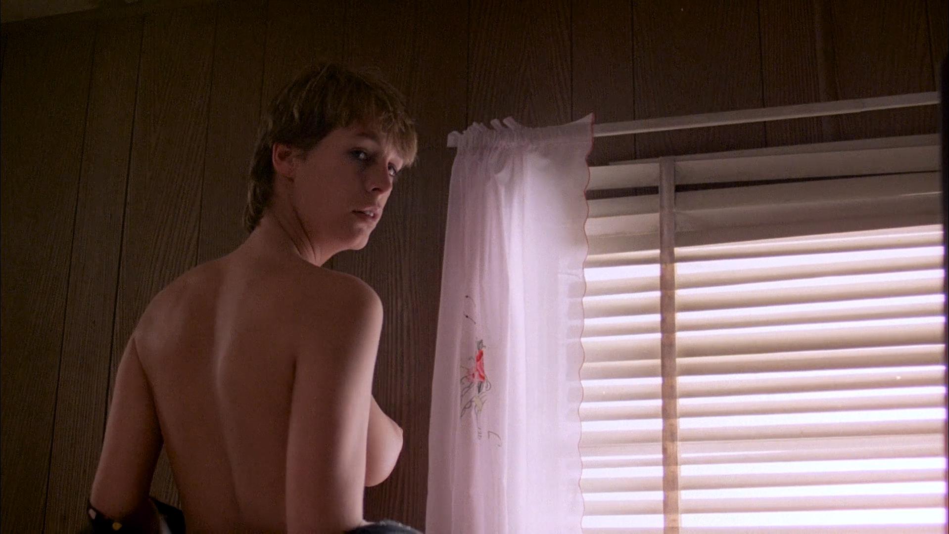 Jamie Lee Curtis nude, Jennifer Jason Leigh sexy - Grandview U.S.A (1984) .