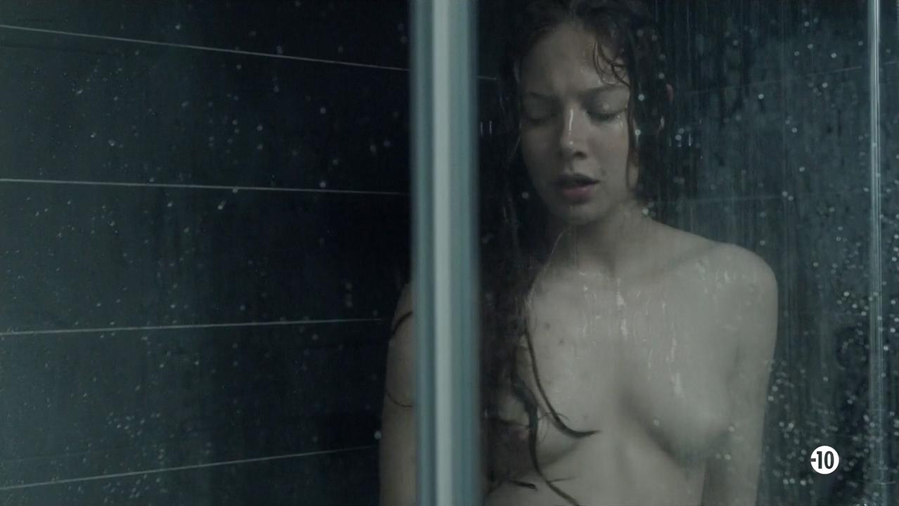 Ana Girardot nude, Jenna Thiam nude - Revenants s01e06e7 (2012)
