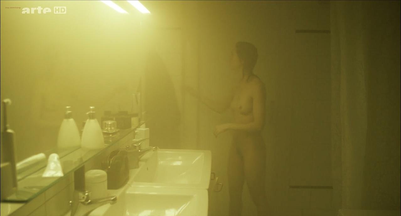 Ursina Lardi nude - Die Frau von fruher (2013)