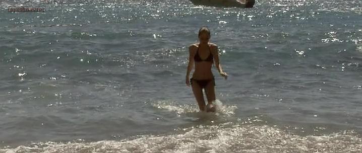 Willa Holland sexy - A Summer in Genoa (2008)