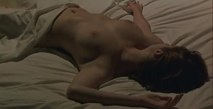 Chiara Mastroianni nude - Don’t Forget You’re Going to Die (1995)