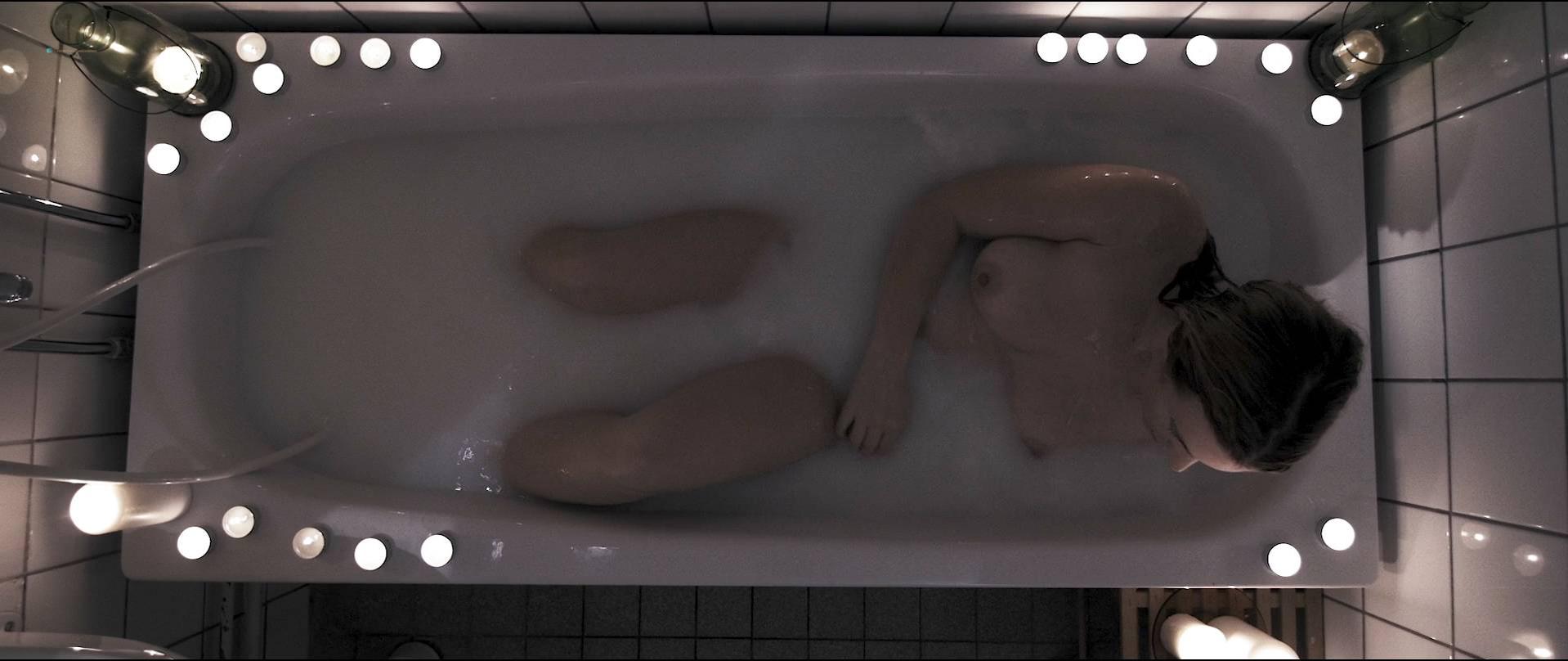 Lanna Ohlsson nude - Sensoria (2016)