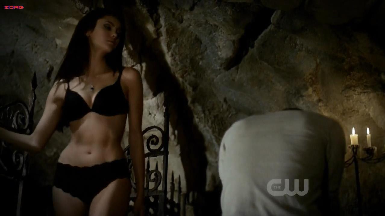 Nina Dobrev sexy - The Vampire Diaries s02e11 (2011)