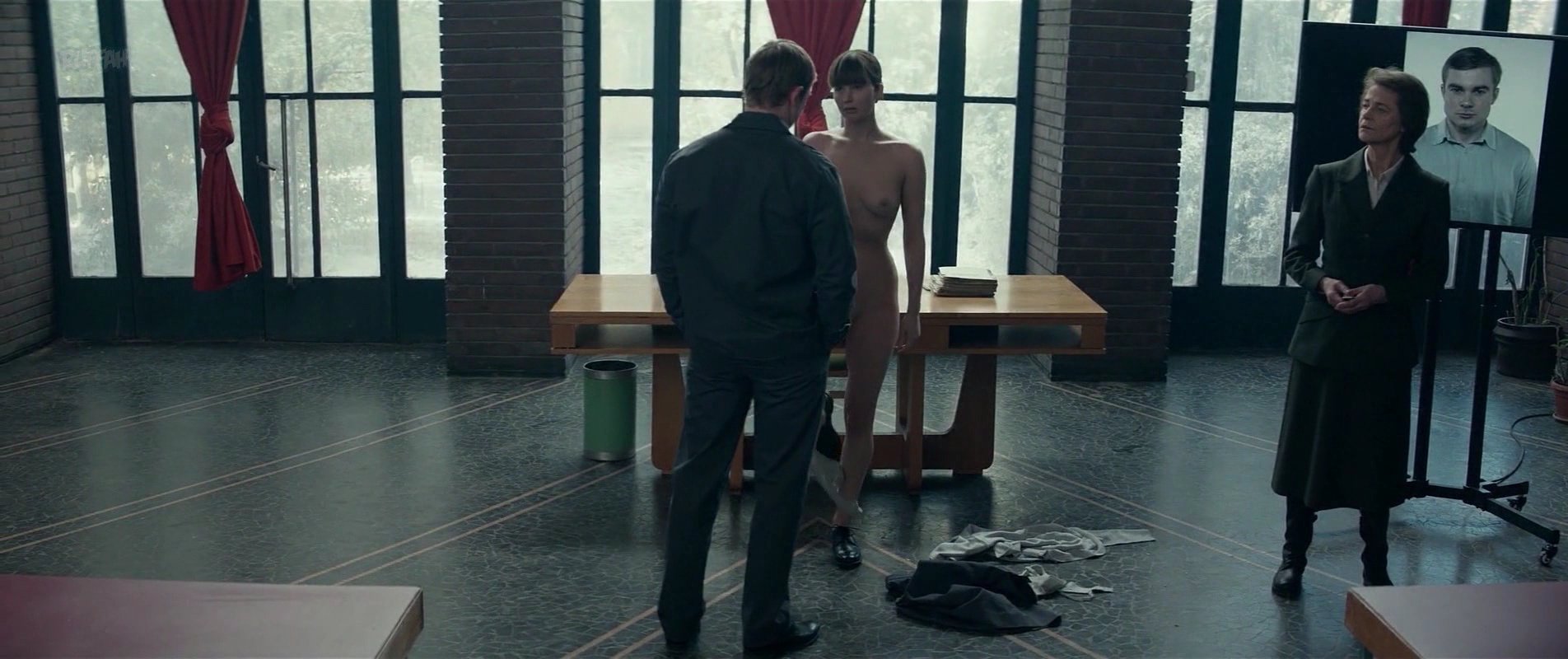 Jennifer Lawrence nude - Red Sparrow (2018)